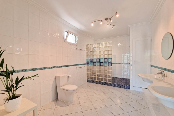 5 bed villa in Moraira