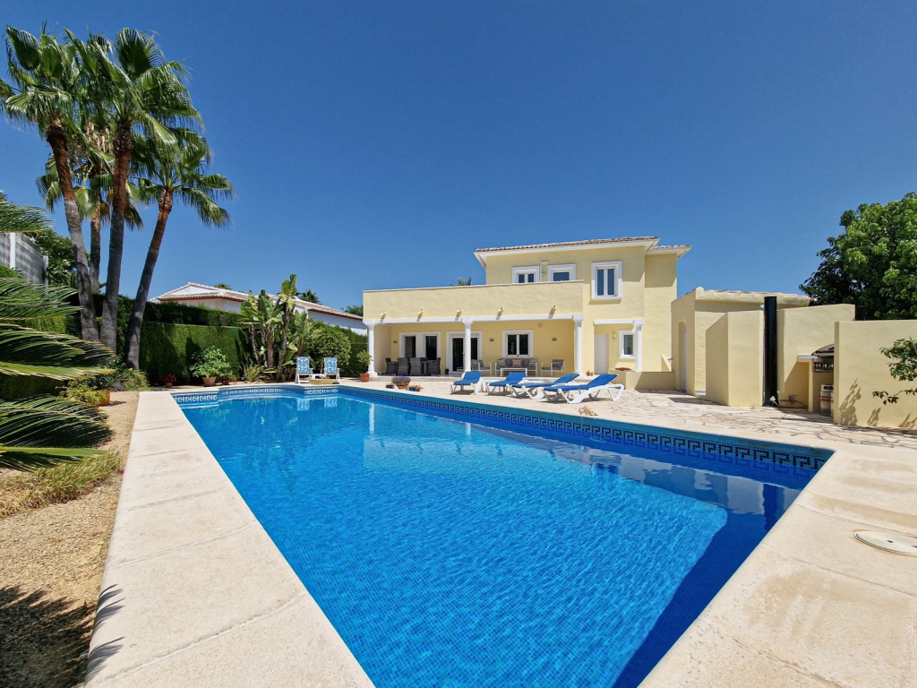 5 bed villa in Moraira