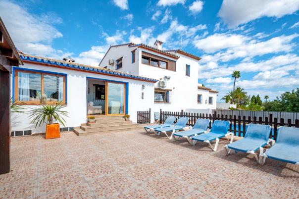 9 bed finca in Benissa