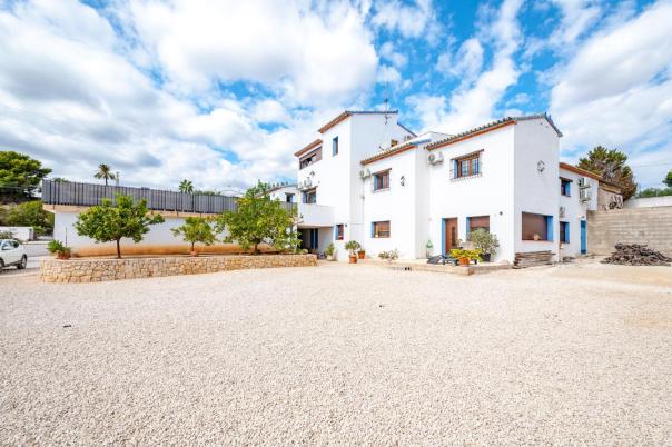 9 bed finca in Benissa