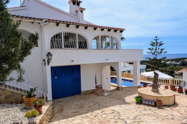 3 bed villa in Moraira