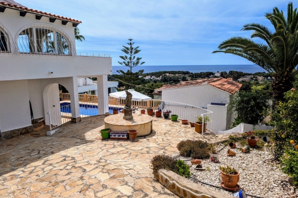 3 bed villa in Moraira