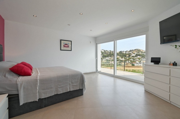 5 bed villa in Moraira