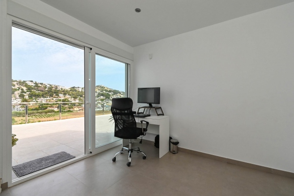 5 bed villa in Moraira