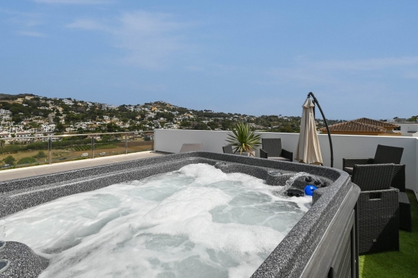 5 bed villa in Moraira