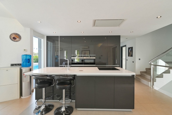 5 bed villa in Moraira