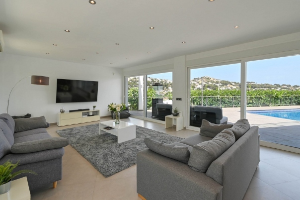 5 bed villa in Moraira