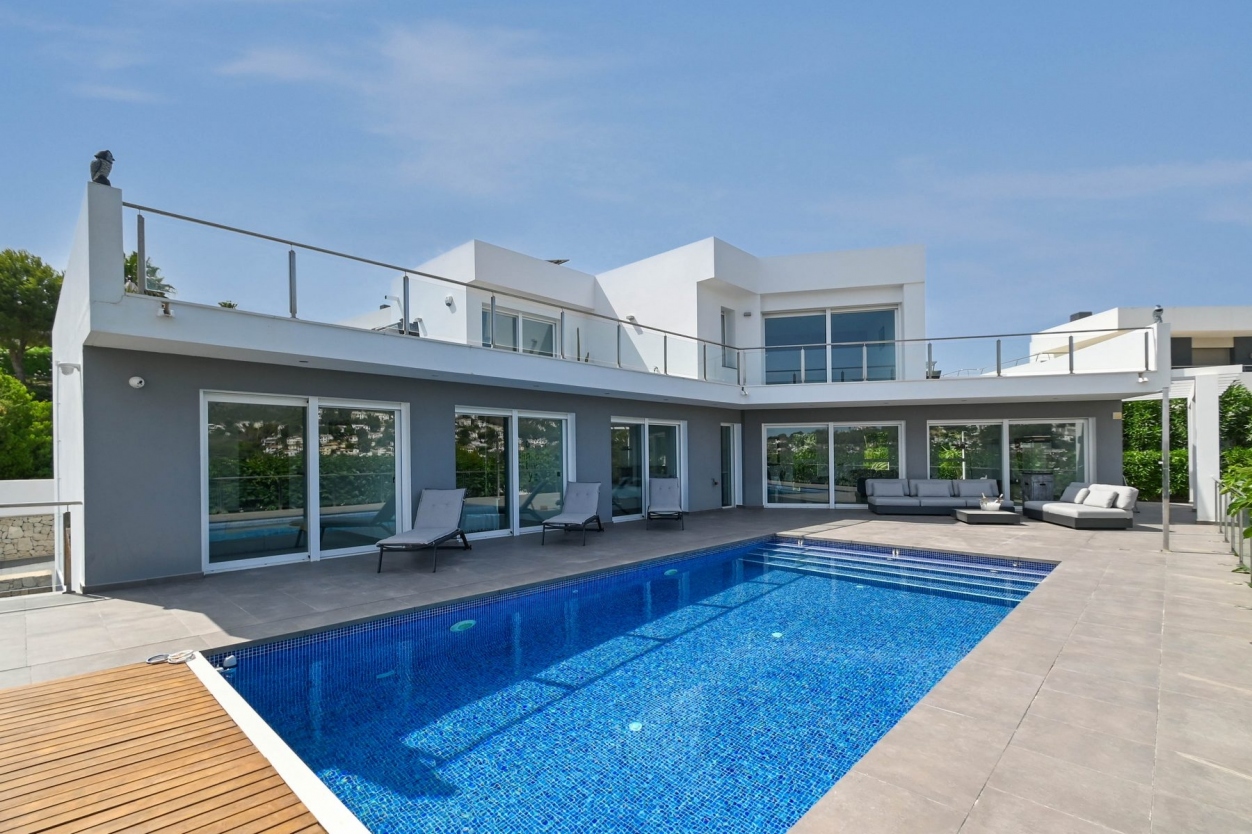 5 bed villa in Moraira