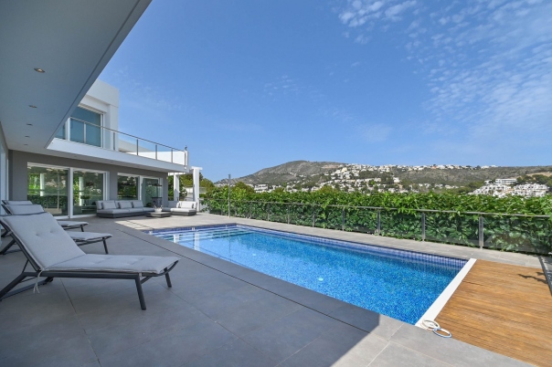 5 bed villa in Moraira