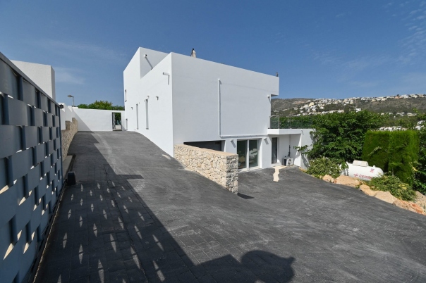5 bed villa in Moraira