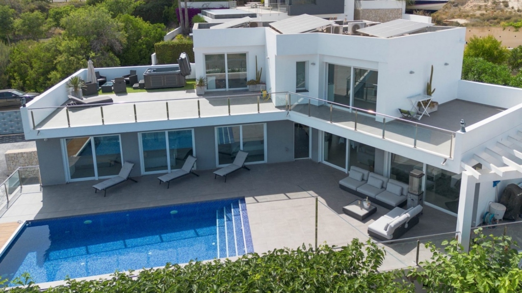5 bed villa in Moraira