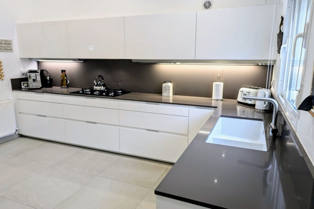 5 bed casa / chalet in Moraira