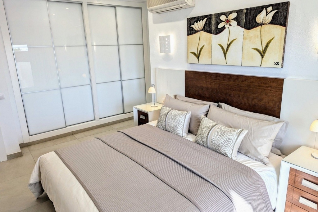 5 bed casa / chalet in Moraira