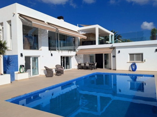 5 bed casa / chalet in Moraira
