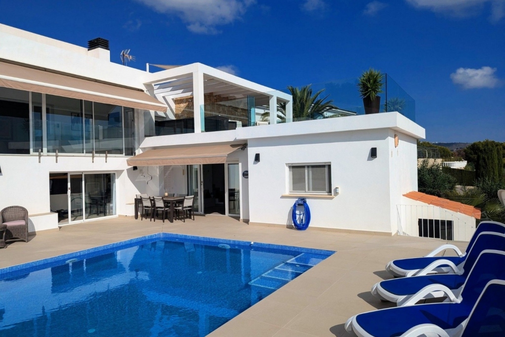 5 bed casa / chalet in Moraira