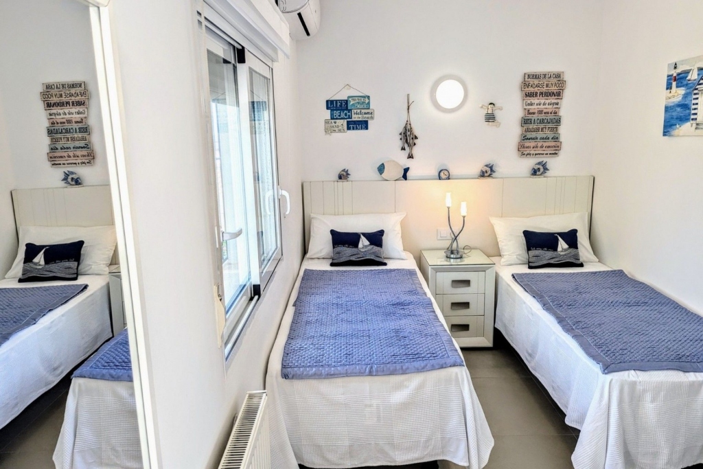 5 bed casa / chalet in Moraira