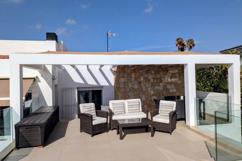 5 bed casa / chalet in Moraira