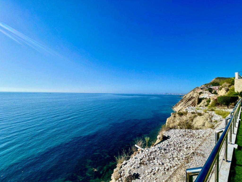 6 bed villa in El Campello