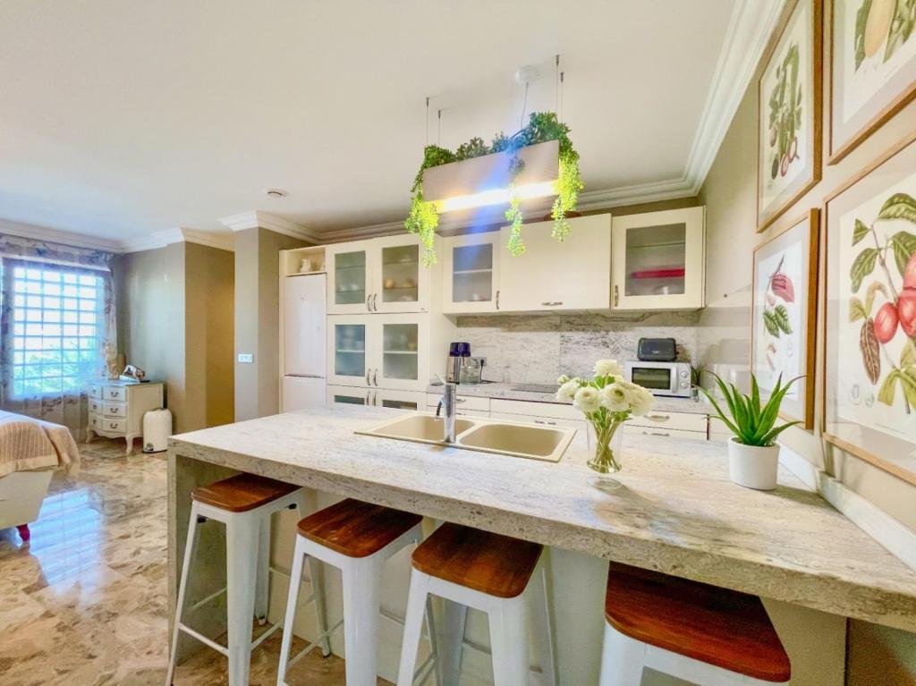 6 bed villa in El Campello