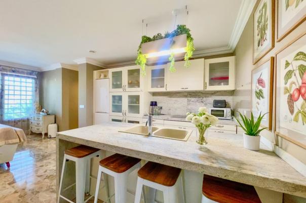 6 bed villa in El Campello