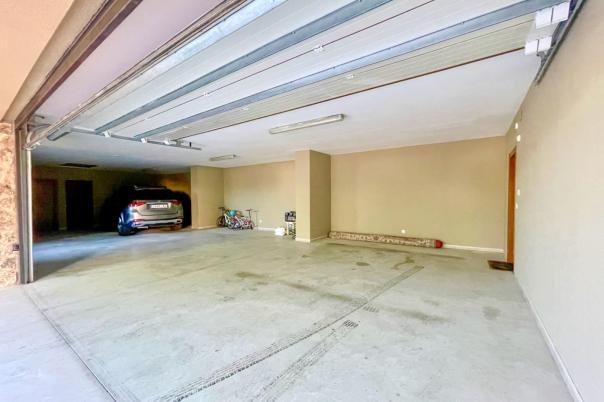 6 bed villa in El Campello