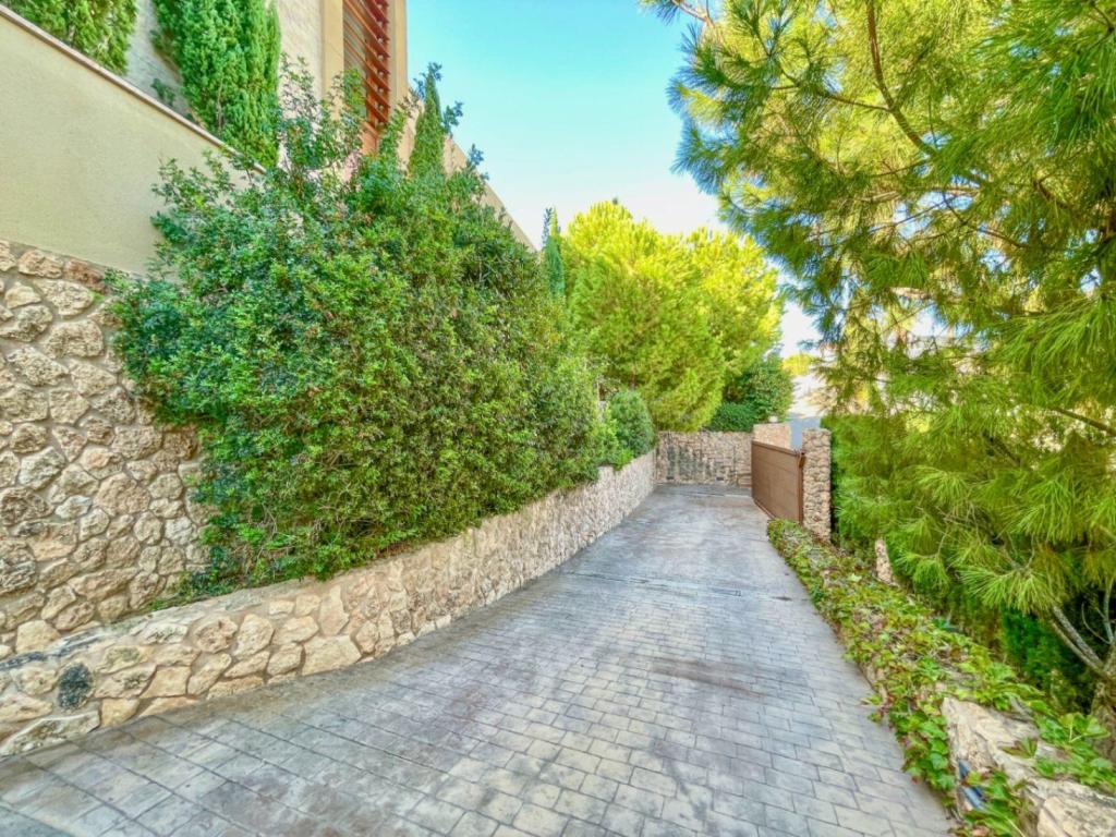 6 bed villa in El Campello