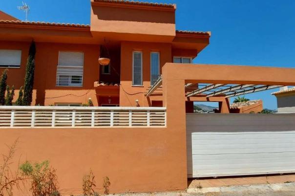 4 bed bungalow in Calpe