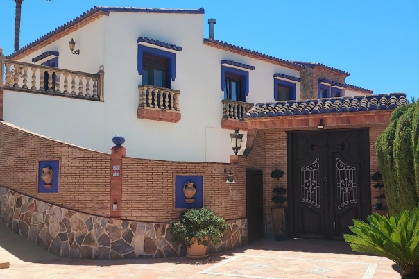 7 bed villa in Teulada