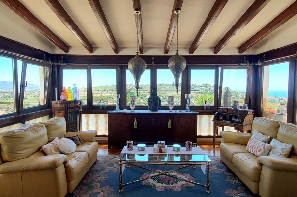 7 bed villa in Teulada