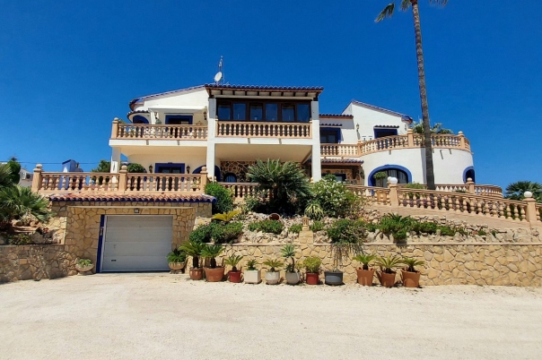 7 bed villa in Teulada