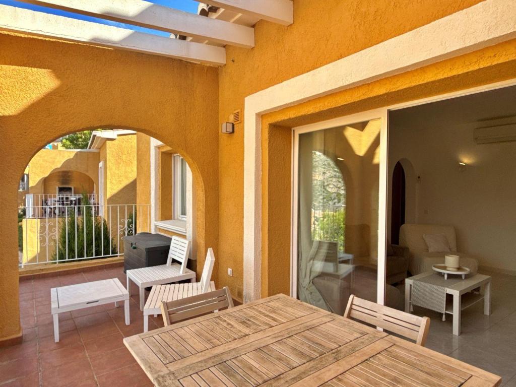 2 bed apartment in Benitachell