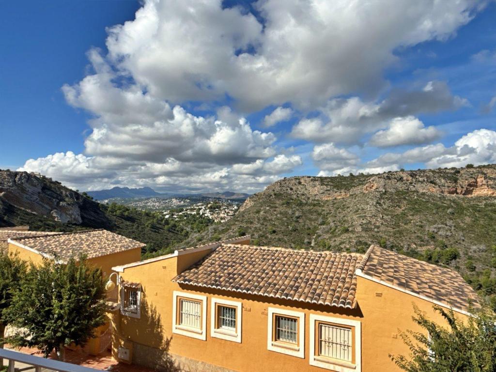 2 bed apartment in Benitachell