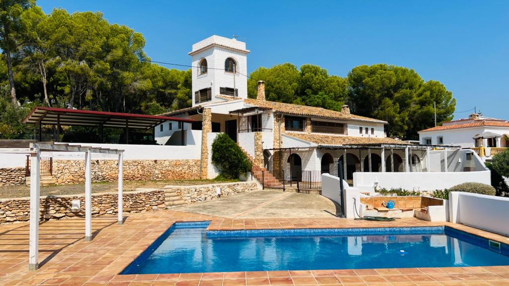 6 bed villa in Benissa Costa