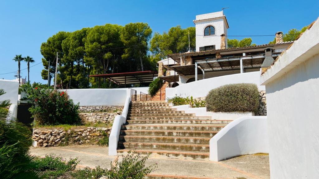 6 bed villa in Benissa Costa