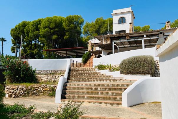 6 bed villa in Benissa Costa