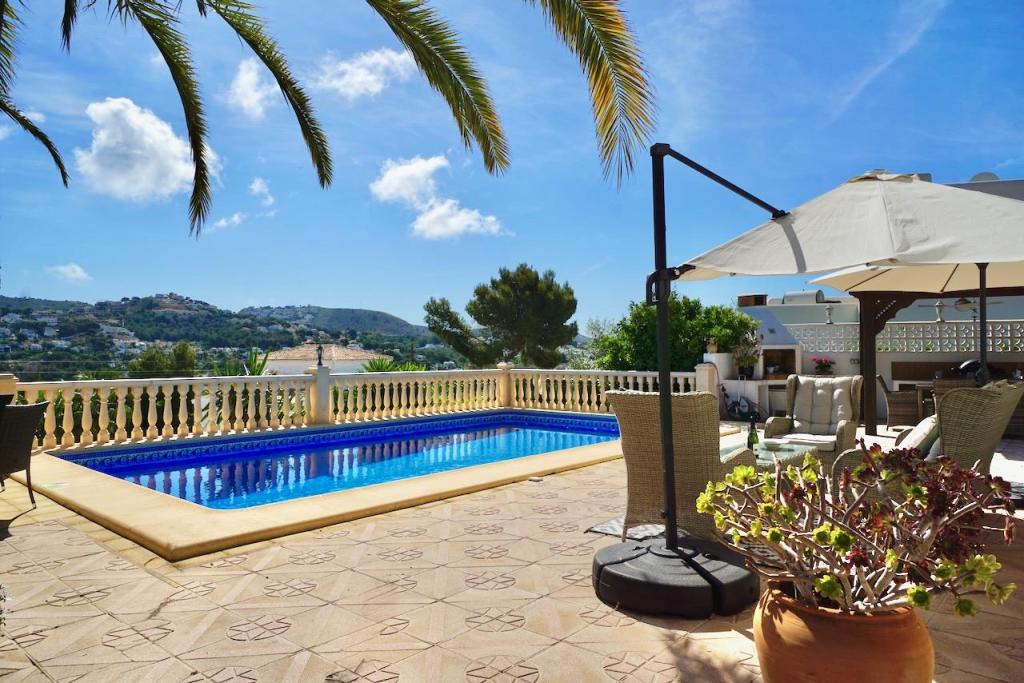 3 bed villas in Moraira