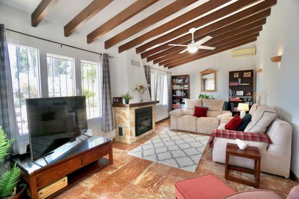 3 bed villas in Moraira