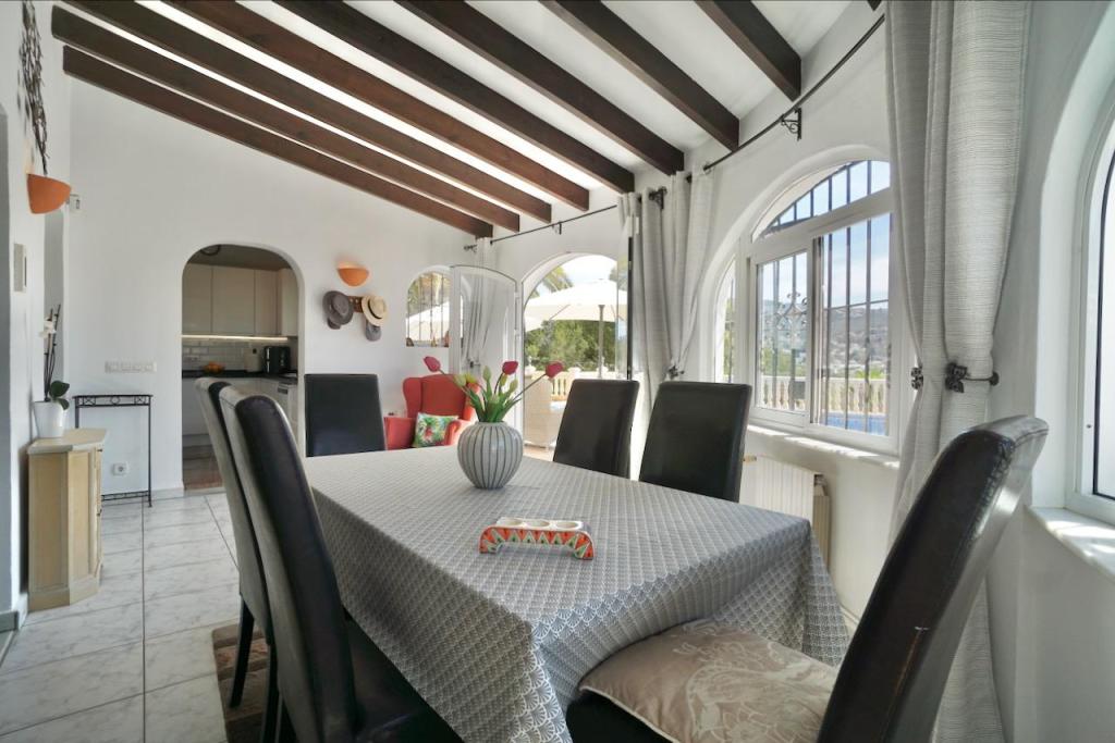 3 bed villas in Moraira