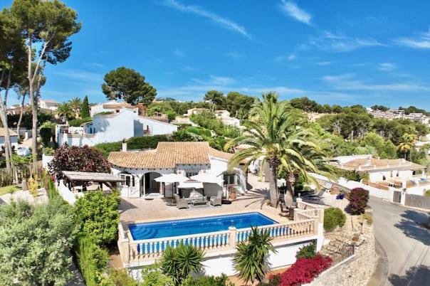 3 bed villas in Moraira