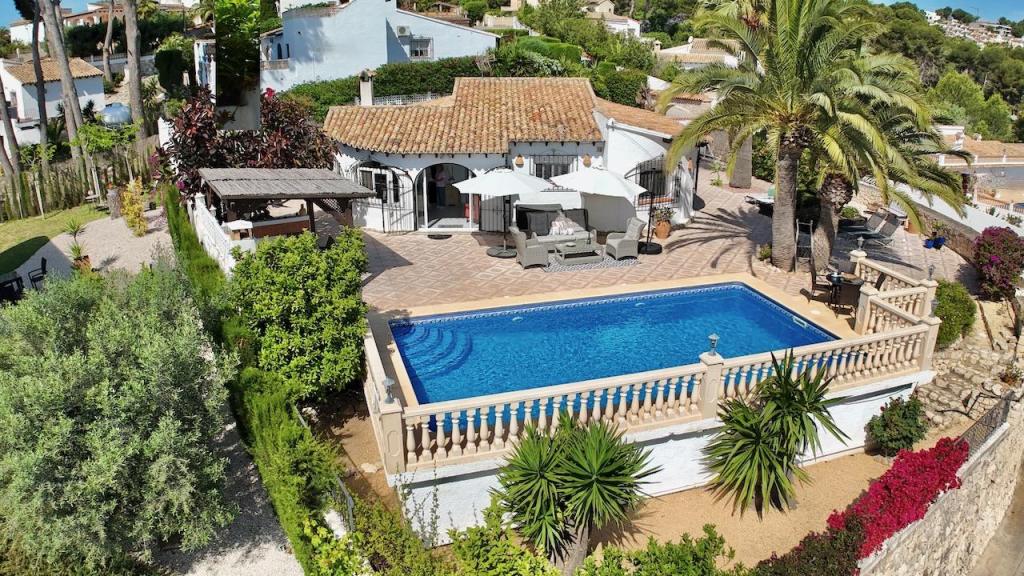 3 bed villas in Moraira