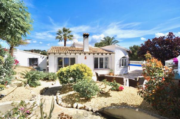 3 bed villas in Moraira