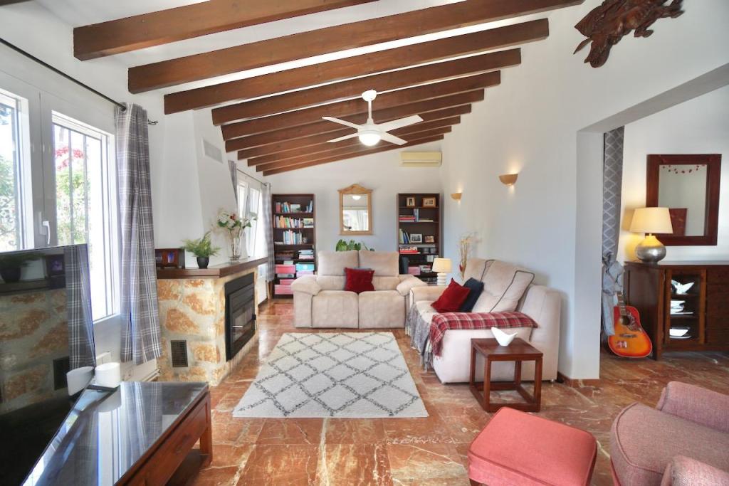 3 bed villas in Moraira