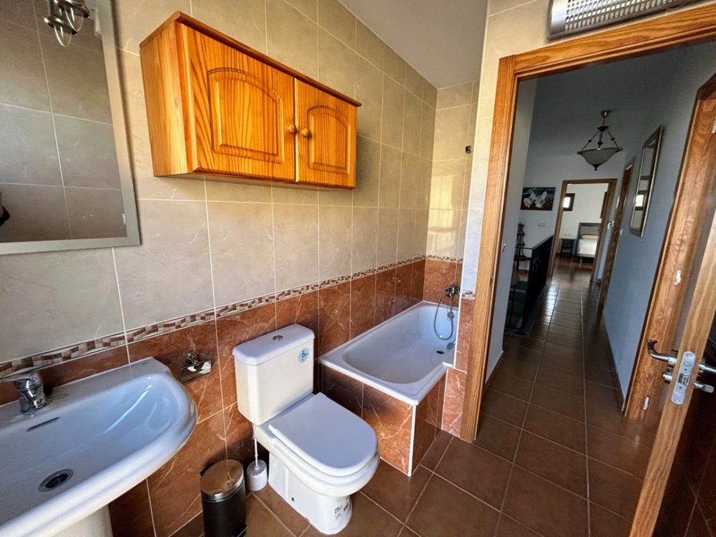 3 bed town_house in Benigembla