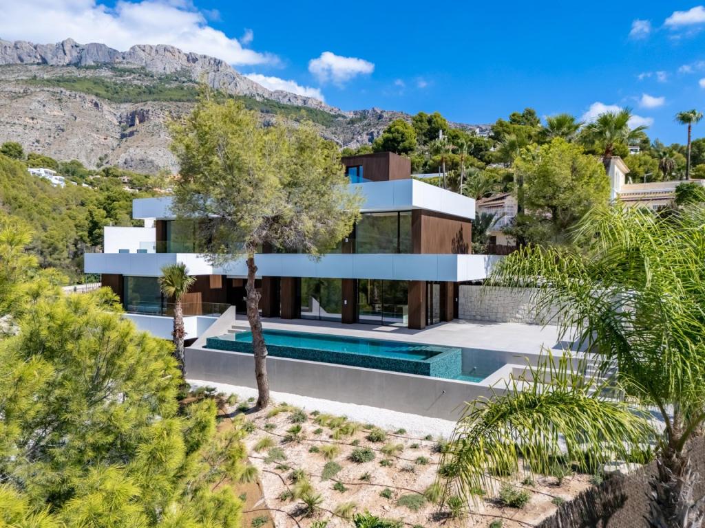 4 bed villa in Altea