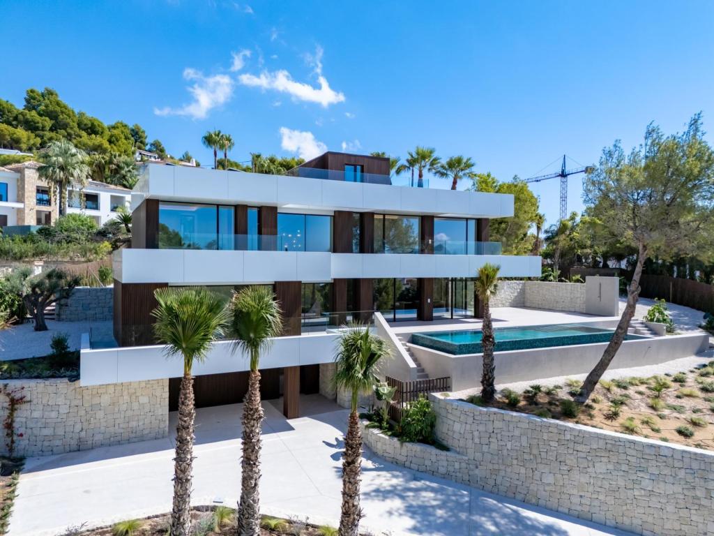 4 bed villa in Altea