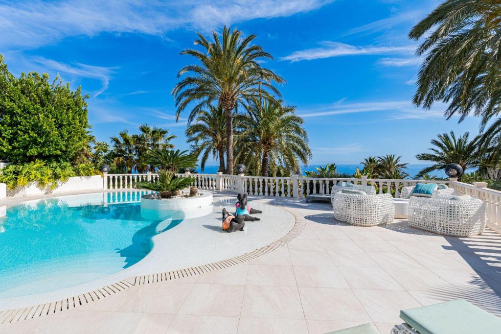 5 bed villa in Altea