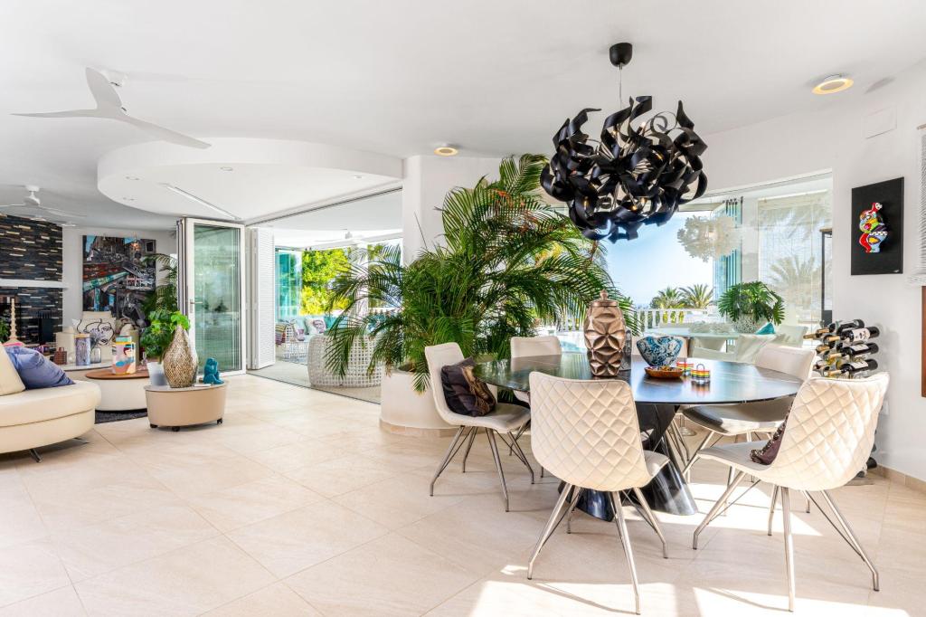 5 bed villa in Altea