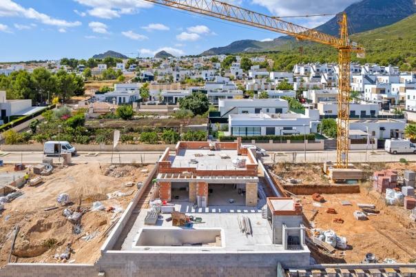 5 bed property in Polop