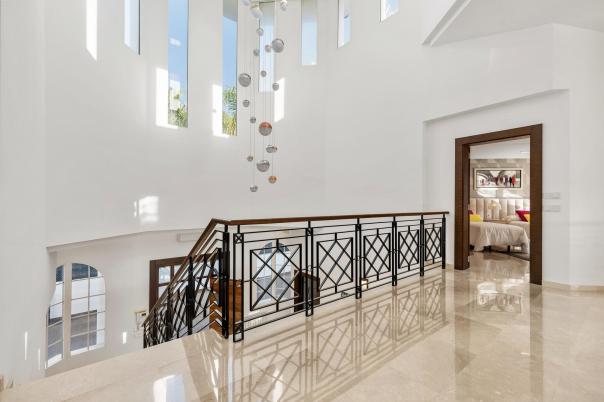 5 bed villa in Alfaz del Pi