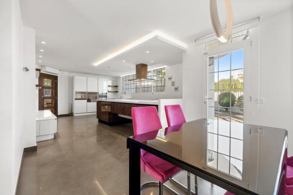 5 bed villa in Alfaz del Pi